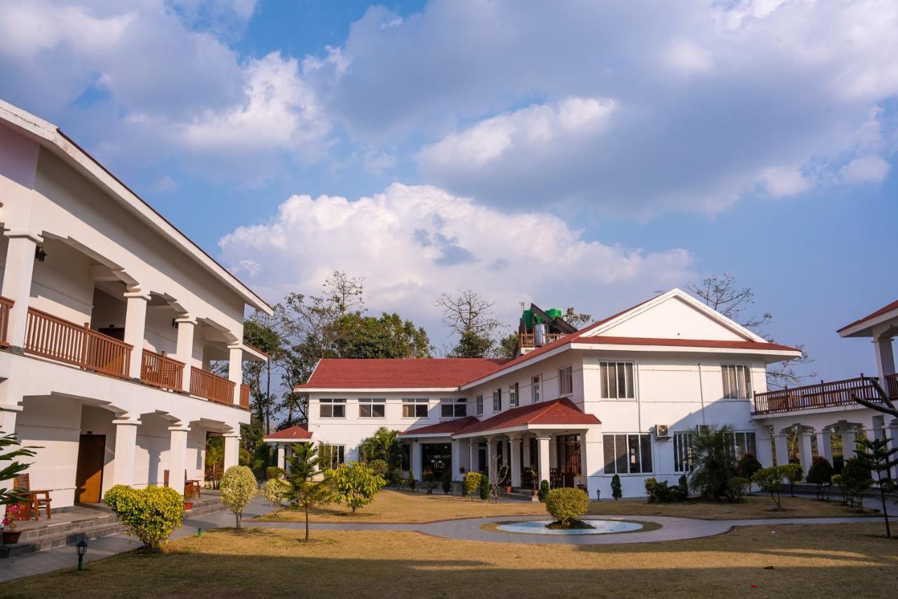 Hotel Earth Light Sauraha Chitwan Zewnętrze zdjęcie