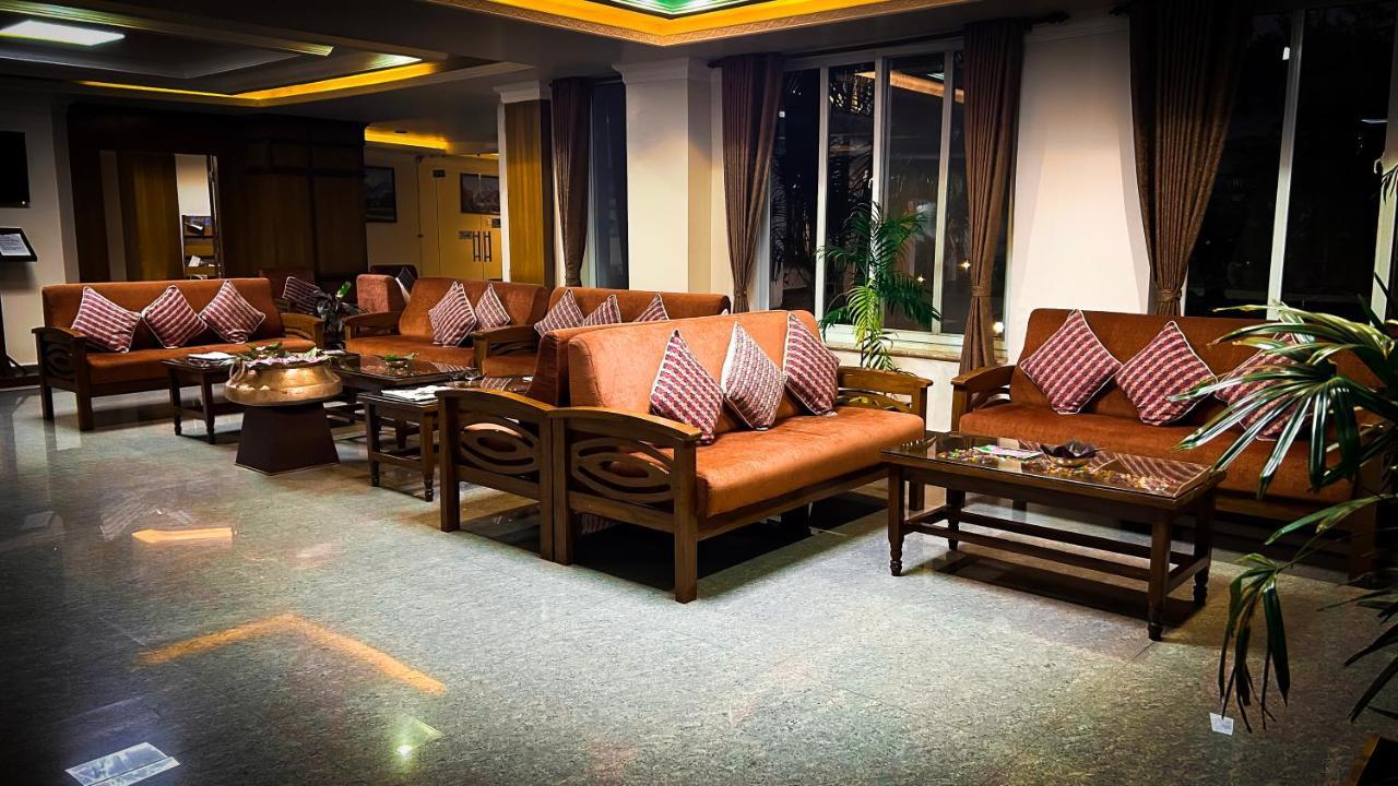 Hotel Earth Light Sauraha Chitwan Zewnętrze zdjęcie