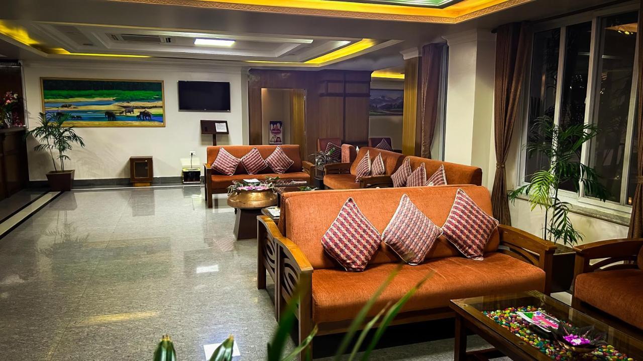 Hotel Earth Light Sauraha Chitwan Zewnętrze zdjęcie