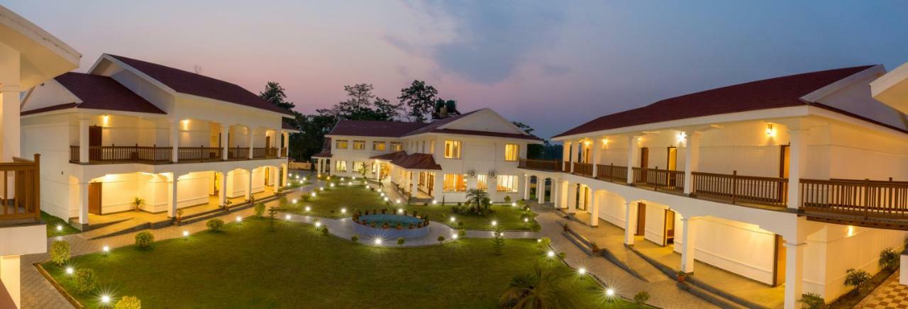 Hotel Earth Light Sauraha Chitwan Zewnętrze zdjęcie
